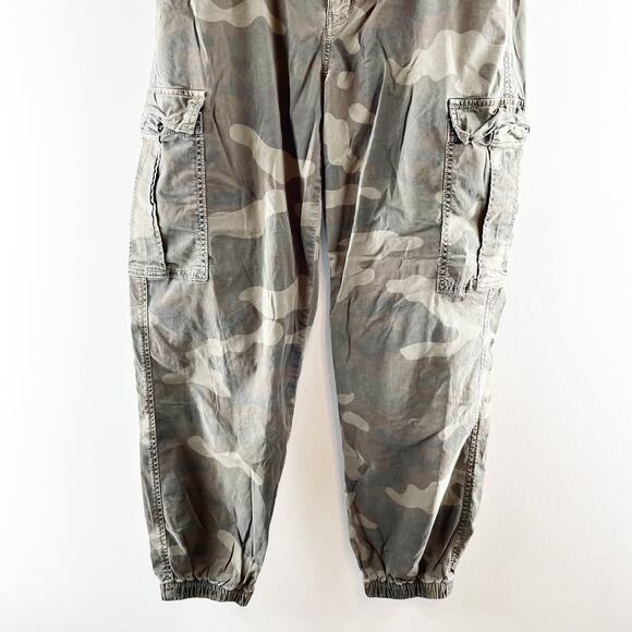 American Eagle Camo High Rise Jogger Cargo Pants Green 10 - Picture 8 of 9